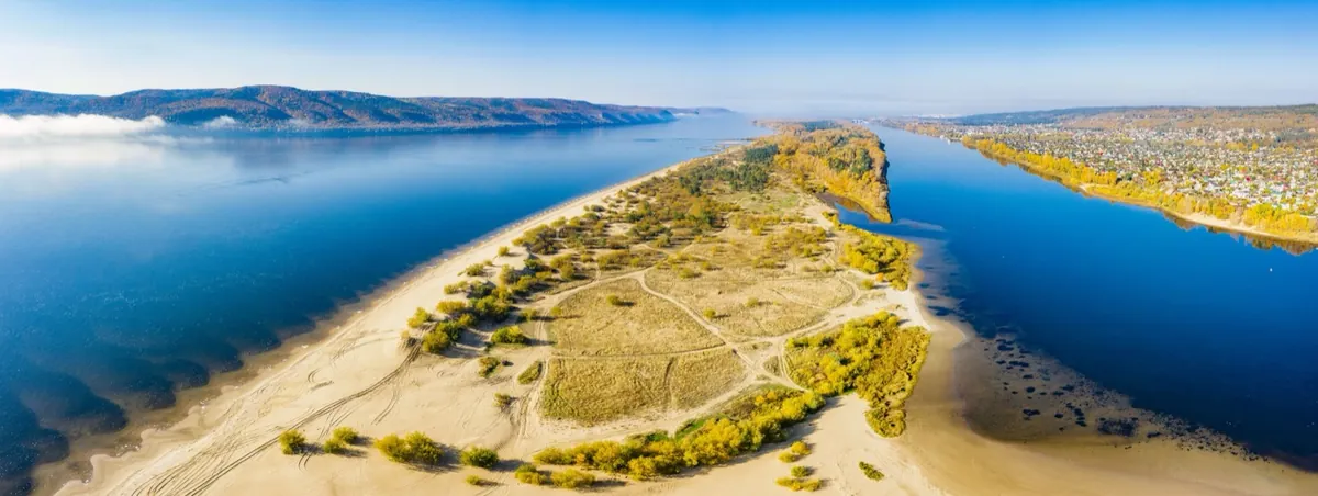 Панорама полуострова на Волге
